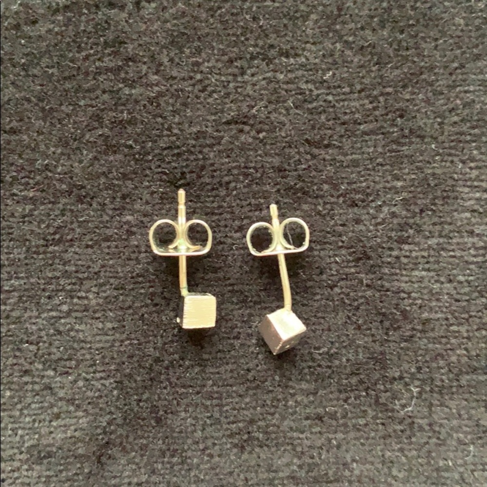 Small cube earrings